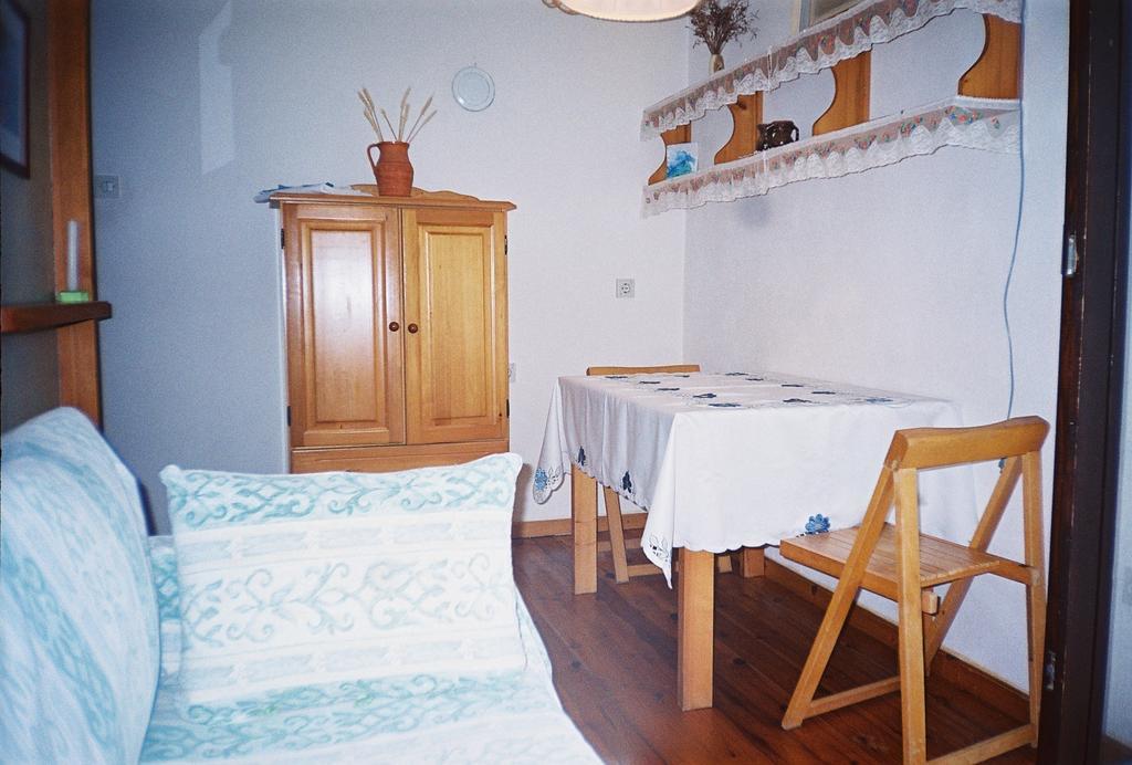 Apartments Ljuba I Mare Malinska Pokój zdjęcie