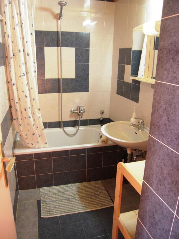 Apartments Ljuba I Mare Malinska Zewnętrze zdjęcie